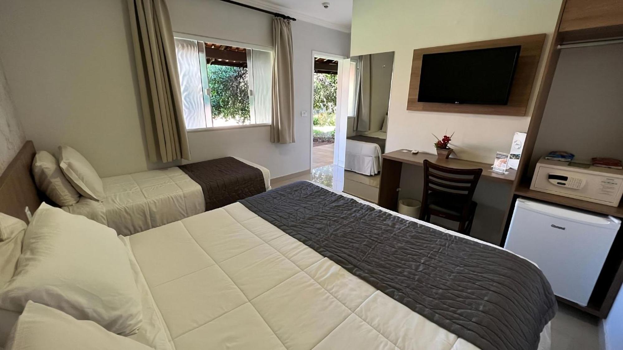 Cataratas Park Hotel E Eventos ฟอสดูอีกวาซู ภายนอก รูปภาพ